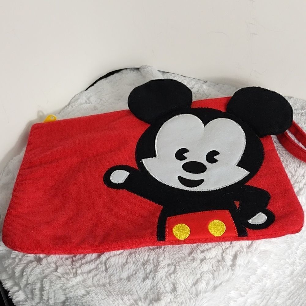 Disney Mickey Mouse Insulated Pouch - Picture 4 of 8
